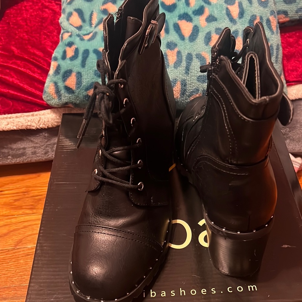 Diba black high heel boots 🥾